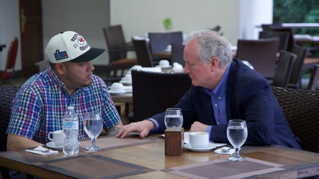 US Senator’s El Salvador visit in pics as he gives major update on ‘traumatised’ Maryland man, ‘margarita’ photo op