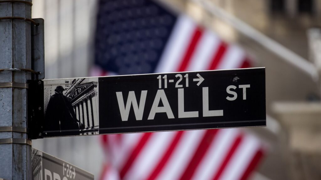 US stocks dip, dollar weakens after Jerome Powell flags tariff concerns