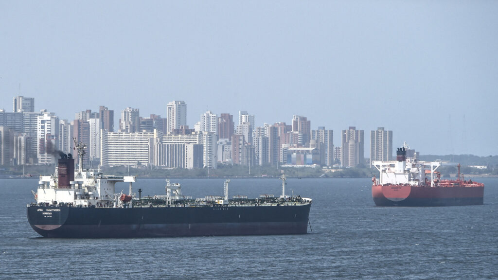 US to charge China-owned supertankers .2 million per port call