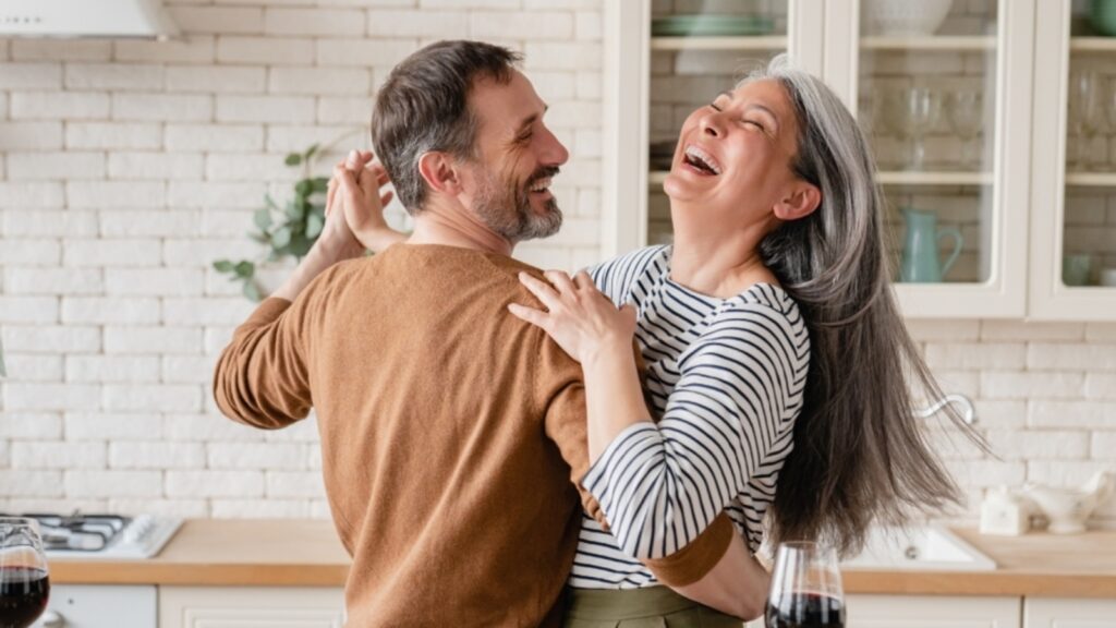 What is it like to date someone who is secure? Dating coach shares the green flags