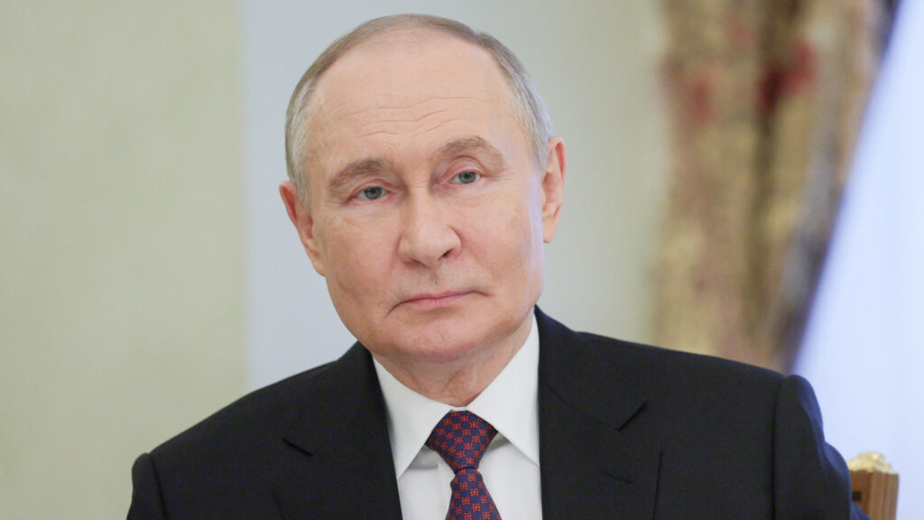 Who is Ivan Vladimirovich Putin? Leaked pic shows Vladimir Putin’s ‘secret son’ for the first time | Trending