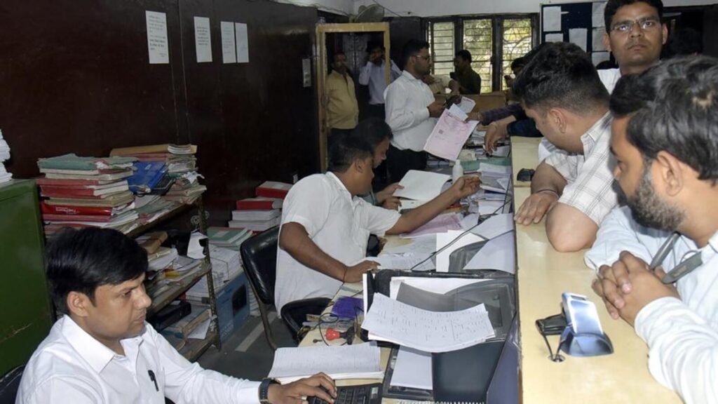 With over 1.31L incoming registries, Ghaziabad earns highest ₹2,856 crore revenue