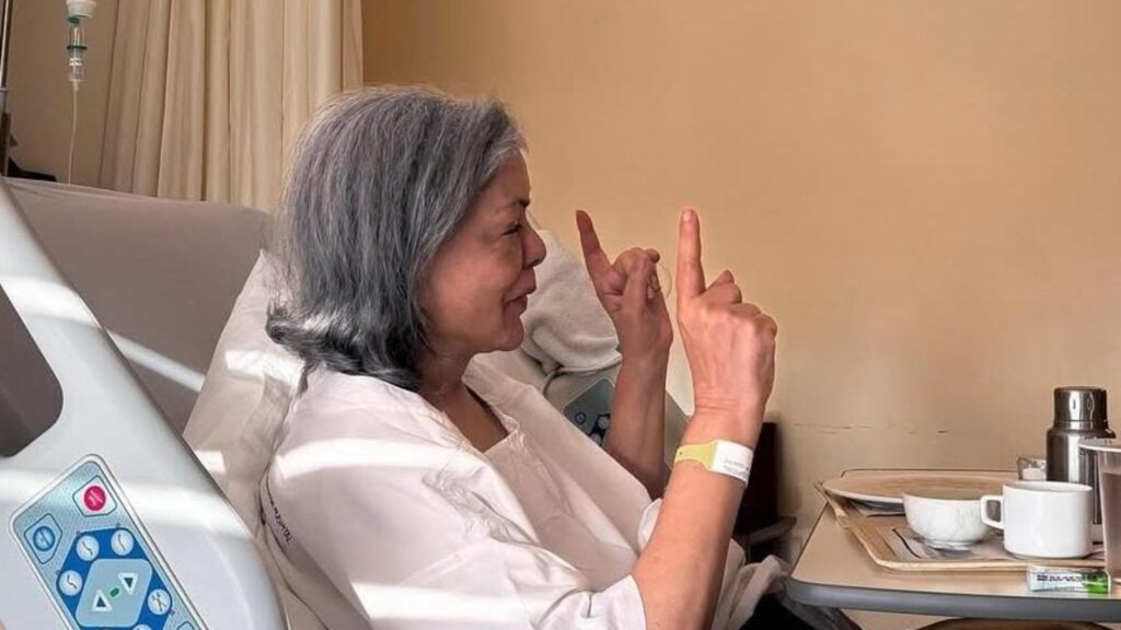 Zeenat Aman recovers after hospital visit, reveals why she has been away from social media | Bollywood