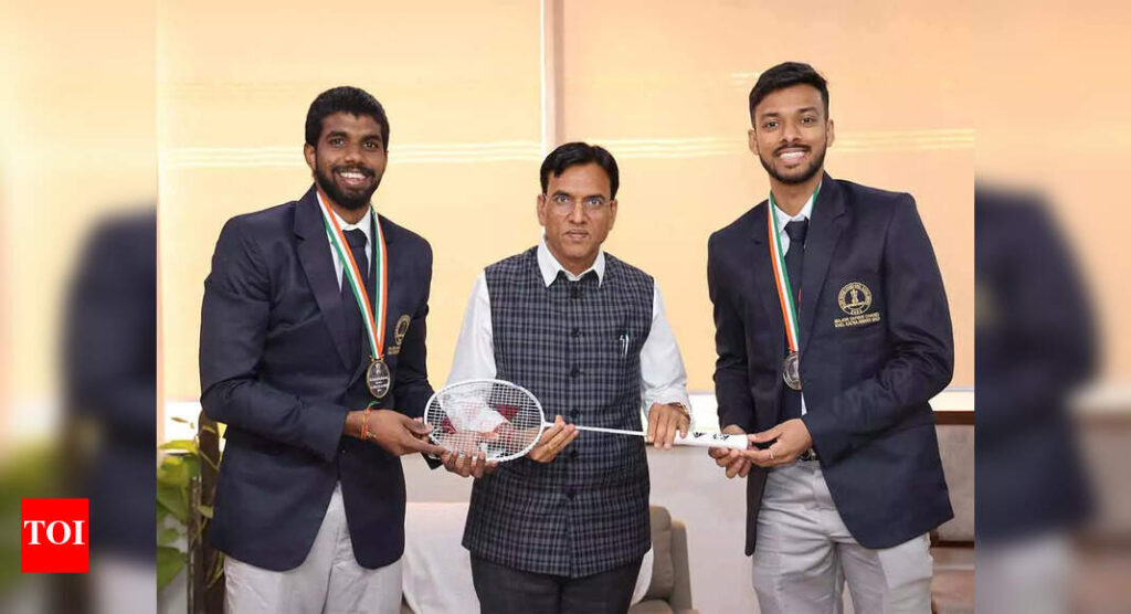 Chirag Shetty and Satwiksairaj Rankireddy receive Major Dhyan Chand Khel Ratna Award for badminton excellence | Badminton News