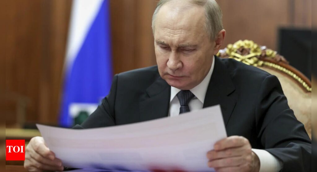 Putin tells Iranian president Russia wants ‘fair’ US-Iran nuclear deal | World News