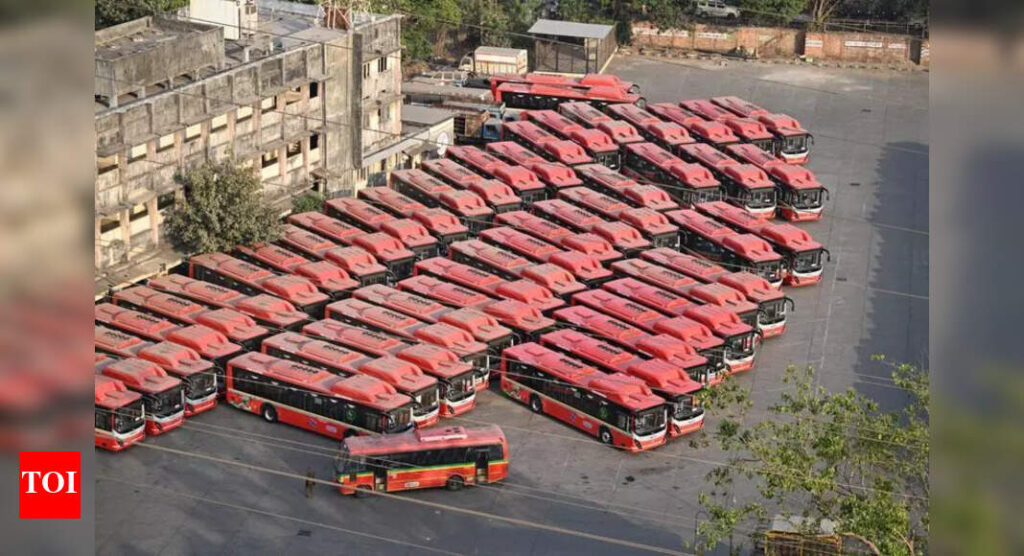 BEST Bus Daily Ridership drops 10% as officials fear more may migrate to other modes | Mumbai News