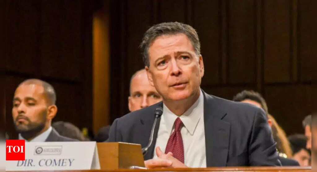 Why are Republicans calling Comey’s beach‑shell photo a threat to Donald Trump?