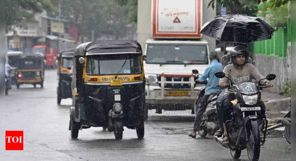 IMD predicts light to moderate rain in Mumbai, neigbouring districts today | Mumbai News