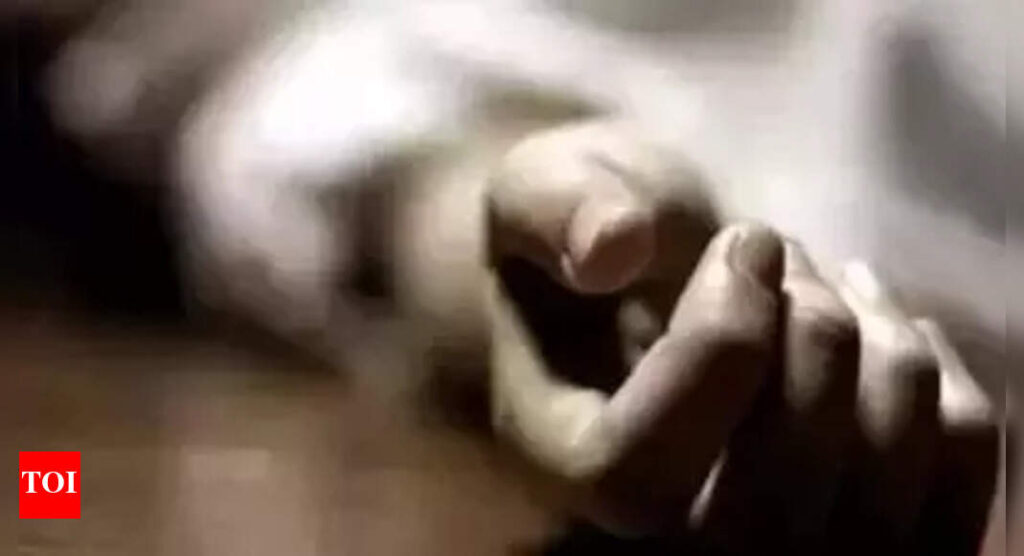 16-year-old on eighth floor to shoot sunset pics falls, dies | Mumbai News