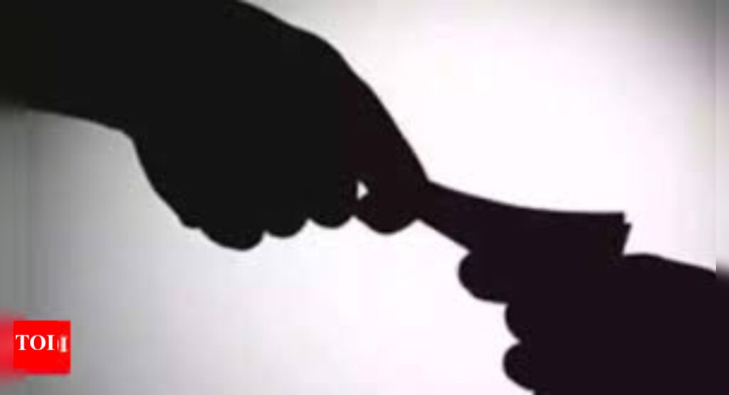Mumbai cooperative department officer caught taking Rs 2 lakh bribe, arrested by ACB in Bandra | Mumbai News