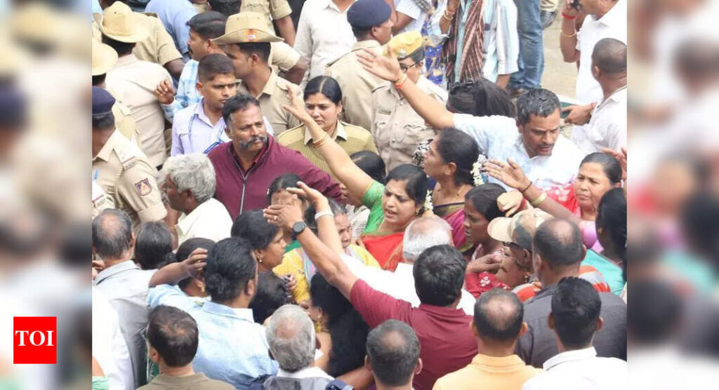 50m drain shrinks to 12m. Sai Layout in Bengaluru poses tough questions to chief minister, deputy chief minister | Bengaluru News