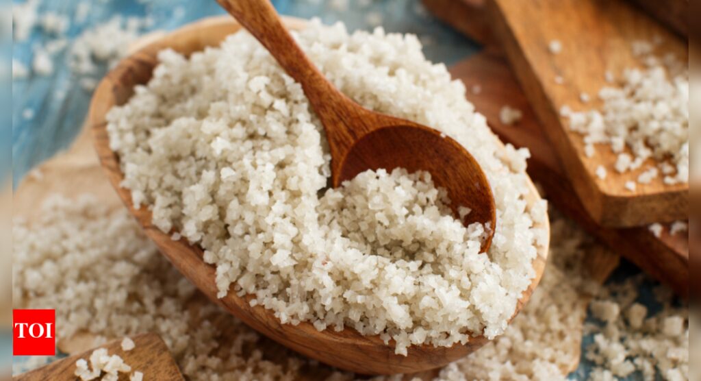 Warm water with celtic salt: 7 reasons to have it on an empty stomach