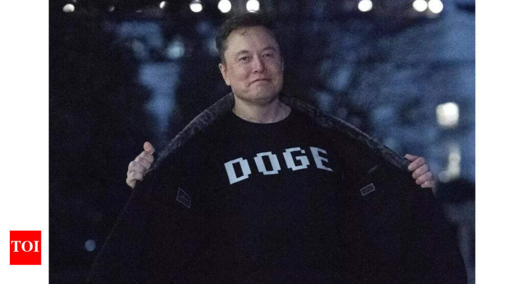 Everything changed for Elon Musk when Donald Trump denied Tesla CEO access to …, says MAGA man Steve Bannon