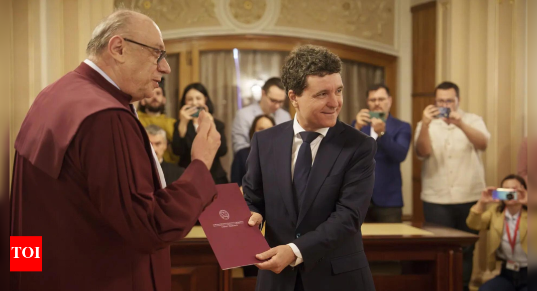 Ethnic Hungarian, Moldovan voters saved Romania’s democracy