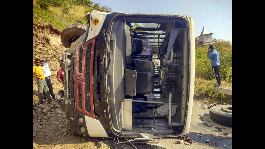 3 schoolkids among 15 injured as HRTC bus overturns in Solan