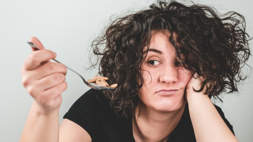 4 foods to eat, 3 to avoid for better fertility: Doctor shares diet plan to help you get pregnant despite endometriosis | Health