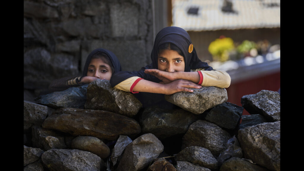 After the conflict, the need to rebuild