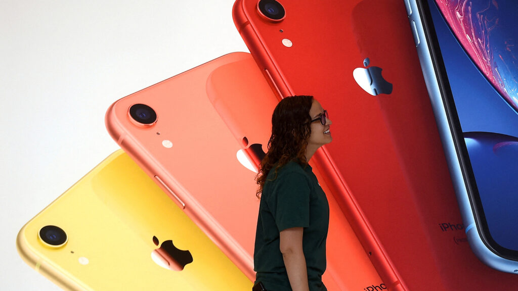 Apple eyes move to AI search, looks to end era defined by Google