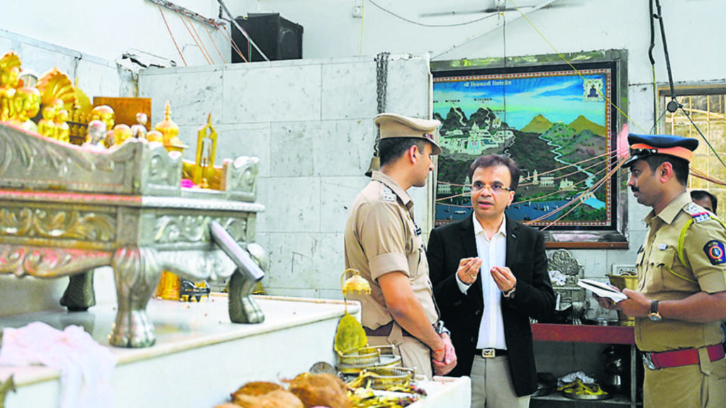 BMC gives permission for temporary shed for Vile Parle Jain Temple idols | Mumbai news