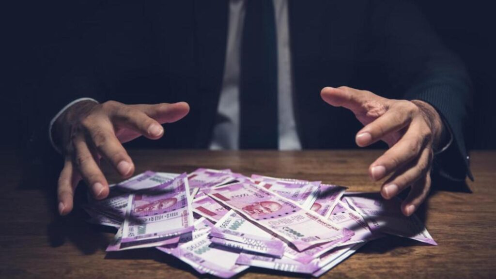 BMC officer sentenced to three years for ₹4L bribe in hoarding case | Mumbai news