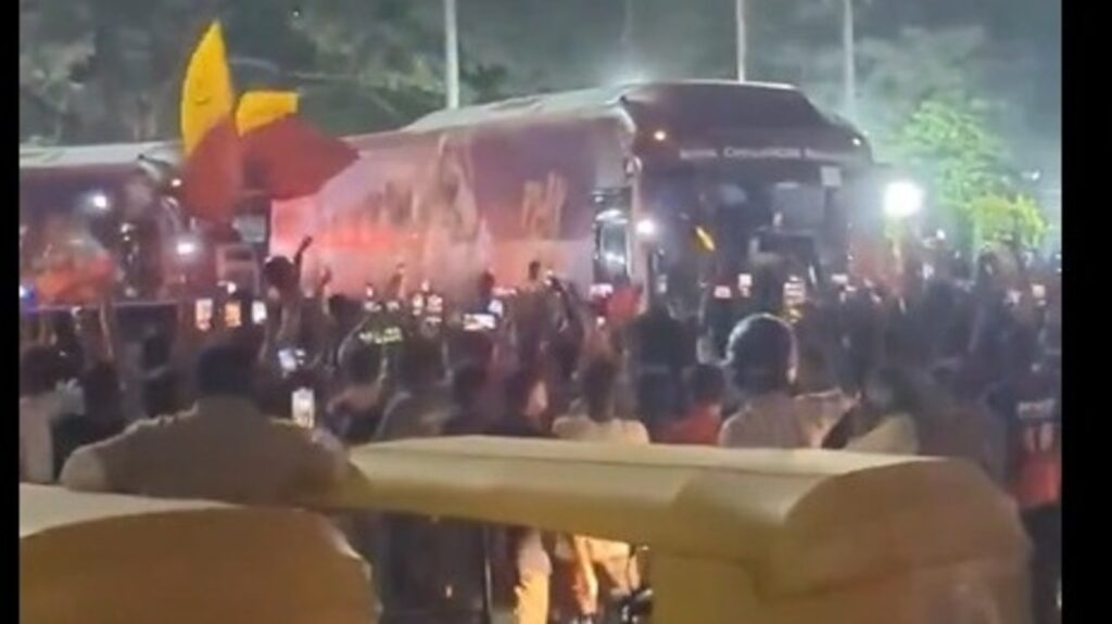 Bengaluru erupts in celebration as RCB storms into IPL playoffs, scuffle between fans outside Chinnaswamy stadium | Bengaluru