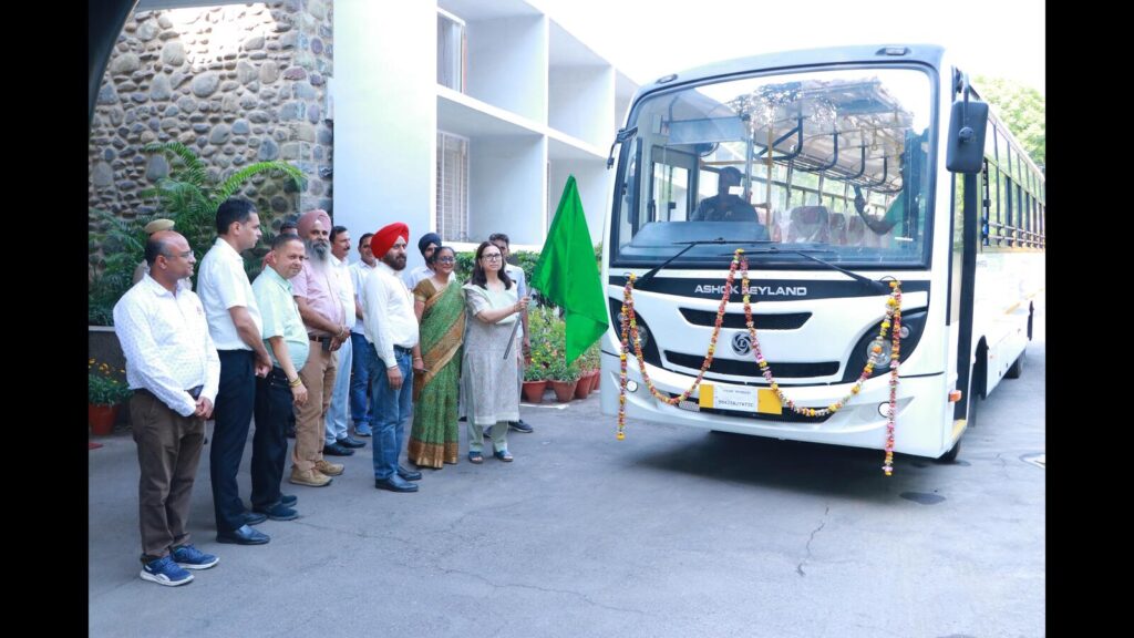 Chandigarh: PU strengthens campus transport with 2 new buses