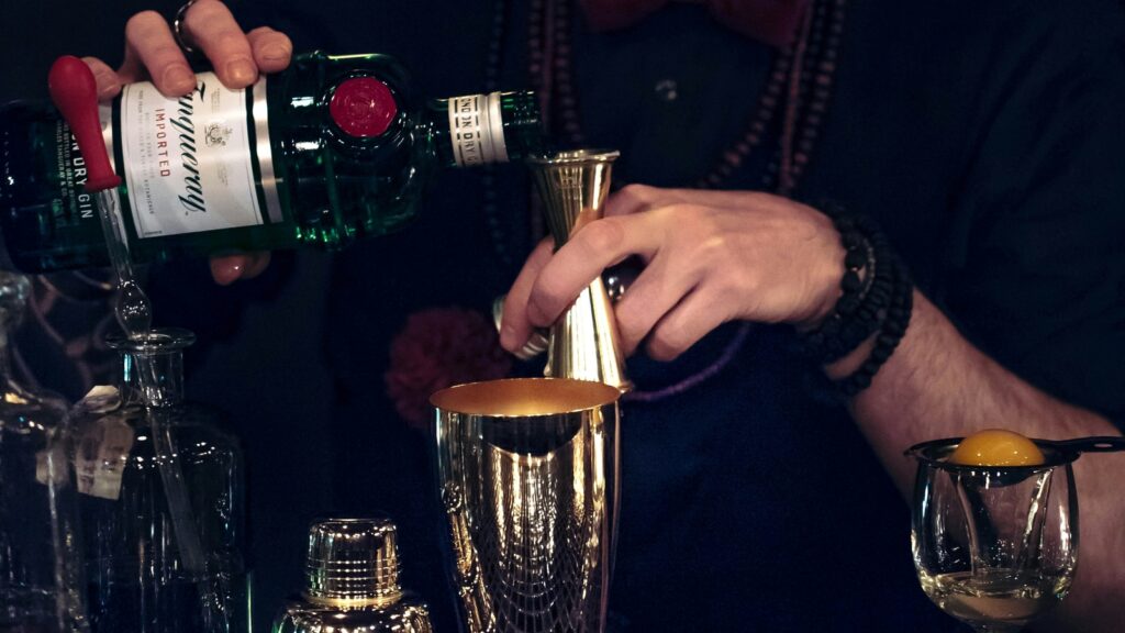 Clandestine bars with imaginative food, Speakeasys is a trend here to stay