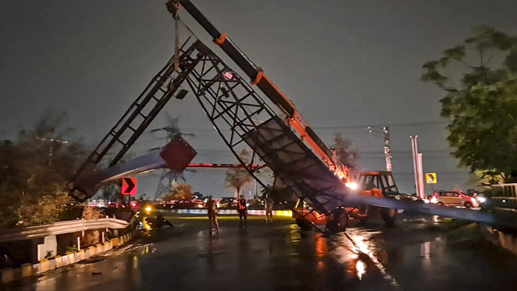 Collapsing structures caused majority of hailstorm deaths