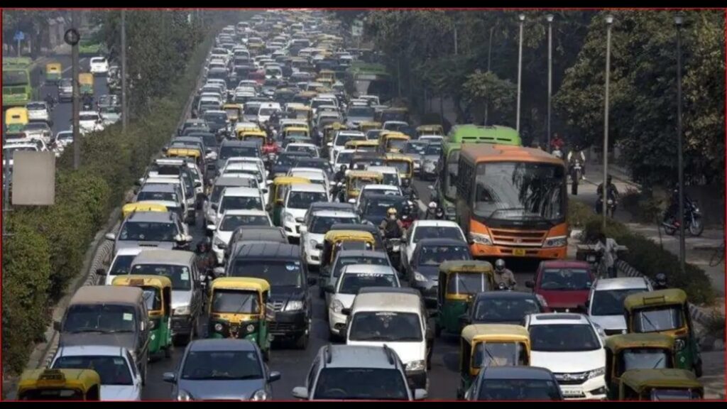 Commuters demand decongestion of Magarpatta Chowk, allege lack of traffic cops 