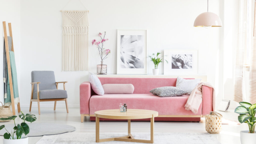 Cool down this summer with floral elegance: 6 decor tips to turn your home into a refreshing space