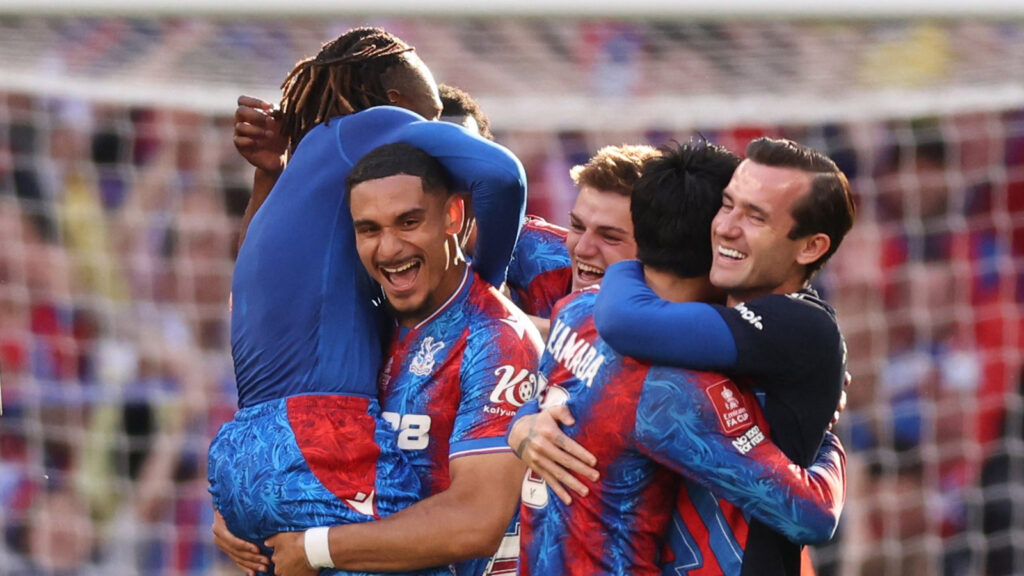 Crystal Palace stun Manchester City to win FA Cup for the first time | Football News