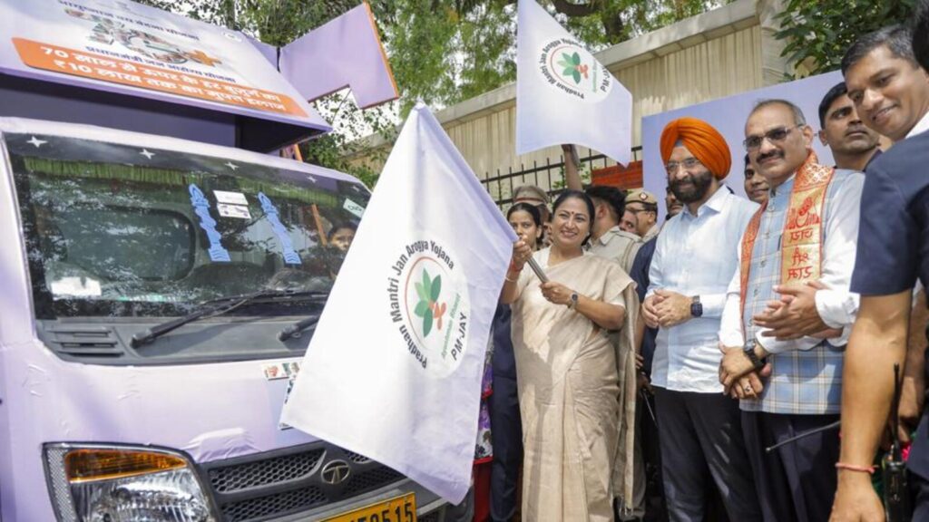 Delhi: Special vans to enrol senior citizens under health plan | Latest News Delhi