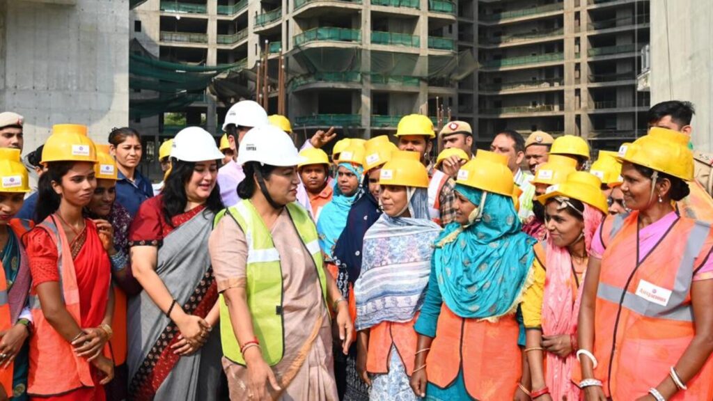 Delhi govt announces slew of welfare measures for labourers | Latest News Delhi