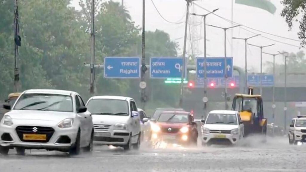 Delhi rains: CM Rekha Gupta takes stock of key flooded roads; AAP targets govt | Latest News Delhi