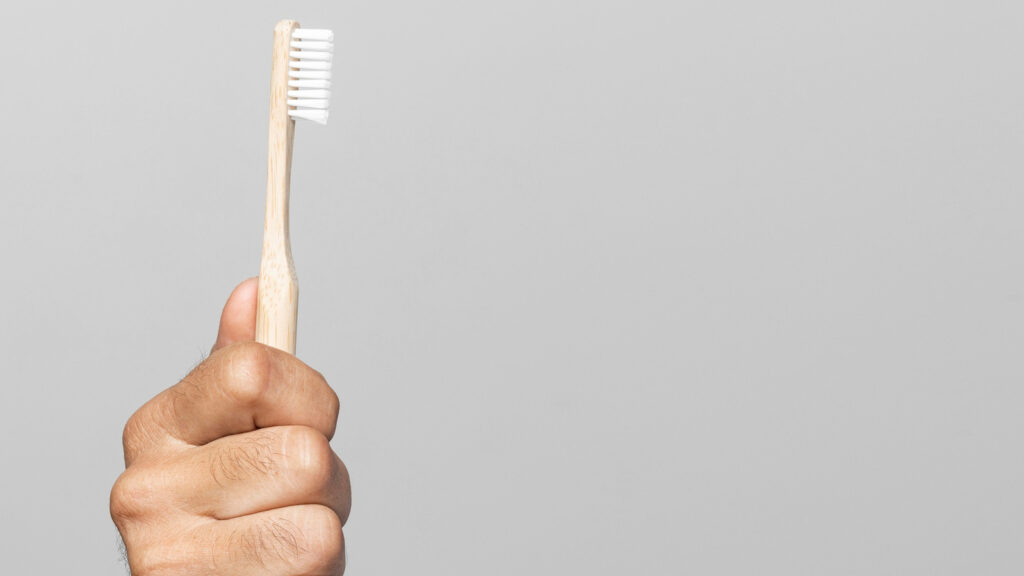 Don’t replace your toothbrush every 3 months? Doctor shares ‘3 toxic items’ to throw away from your bathroom immediately | Health