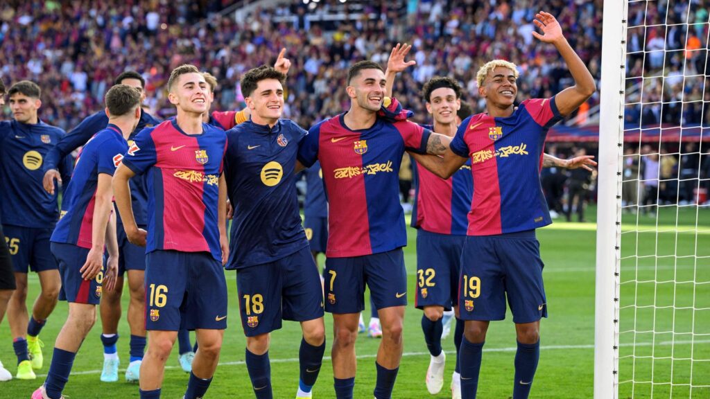 El Clasico: Barcelona edge closer to La Liga title with thrilling 4-3 win over Real Madrid | Football News