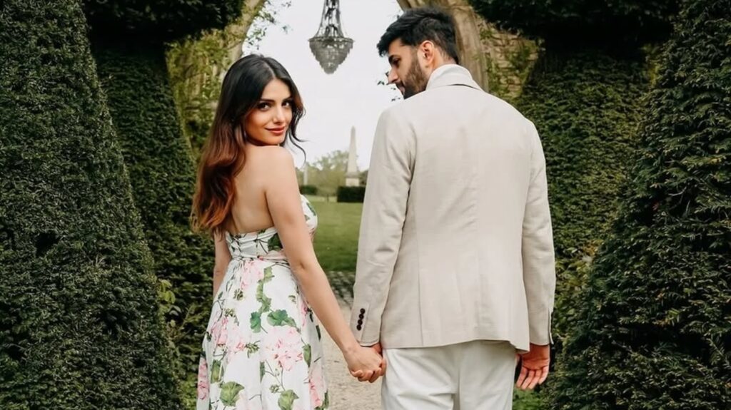 Exclusive︱Singer Prakriti Kakar calls engagement to entrepreneur Vinay Anand ‘bliss’