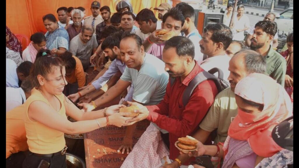 Faith, fervour and harmony mark Bada Mangal in Lucknow