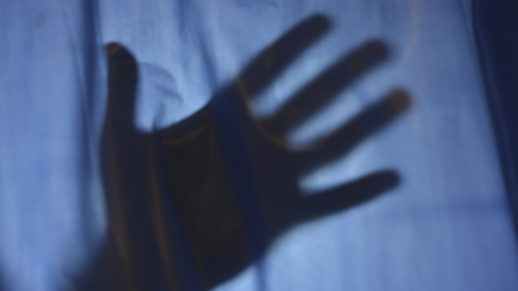 Fake sadhu cons Bengaluru car driver, steals ₹70,000 gold ring after performing ‘magic’: Report | Bengaluru