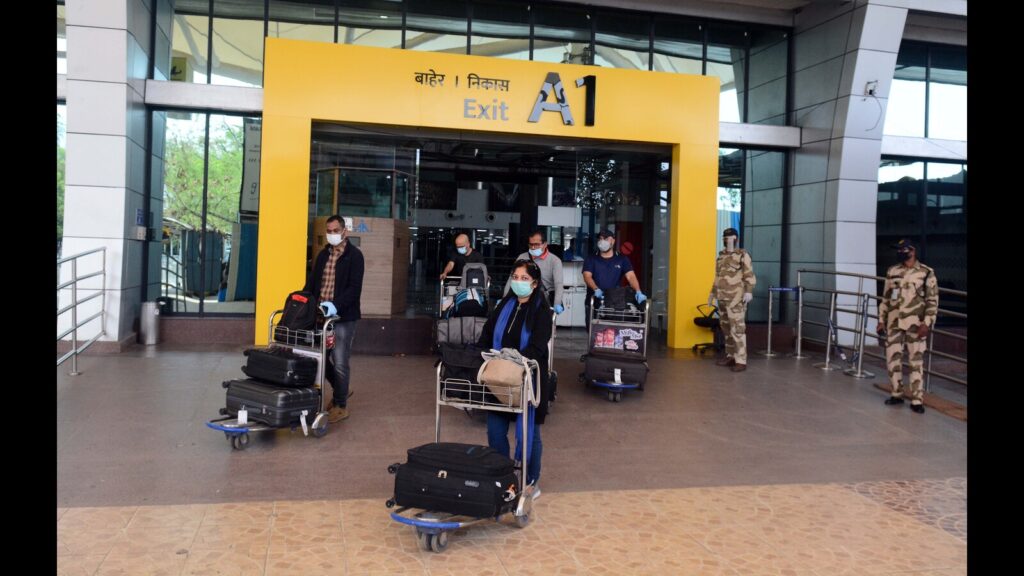 Fourth theft in 16 months: Dubai-Pune flyer robbed of ₹1.5 lakh cash at airport