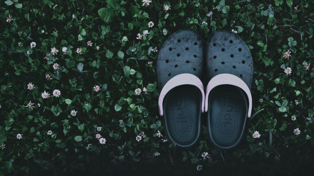 Get up to 50% off on crocs during Amazon sale: Top stylish and classy picks for men, women, and kids | Fashion Trends