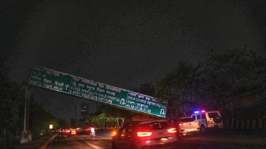 Heavy rain, hailstorm wreck havoc in NCR; 2 injured in Noida