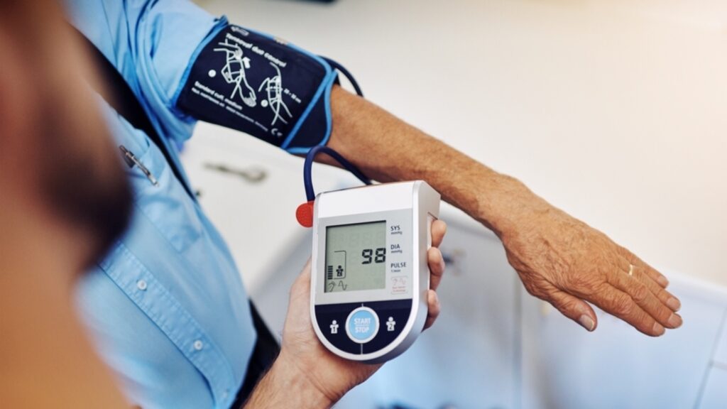 Hypertension early symptoms: Doctor shares 6 warning signs we should not ignore | Health