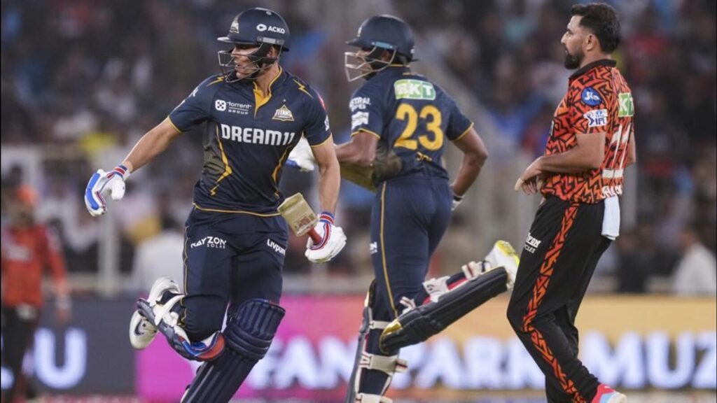 IPL: Powerplay bowling bleeding out Sunrisers