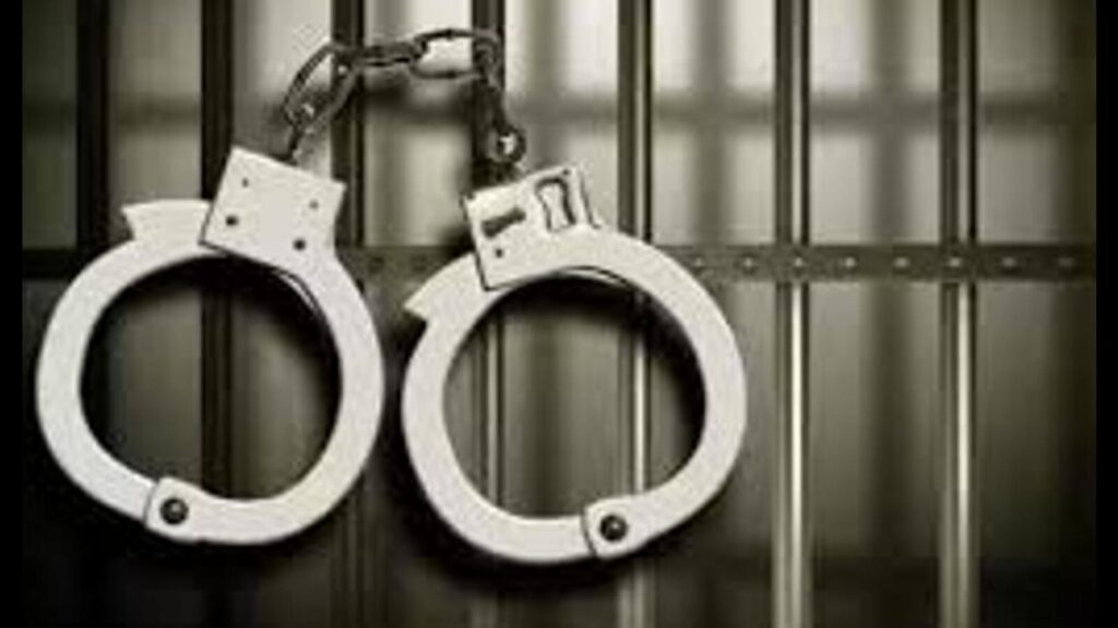 Inter-state arms smuggler caught in Prayagraj