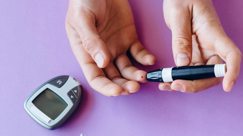 Is your insulin way too high? Weight loss coach shares 5 signs to watch out for | Health