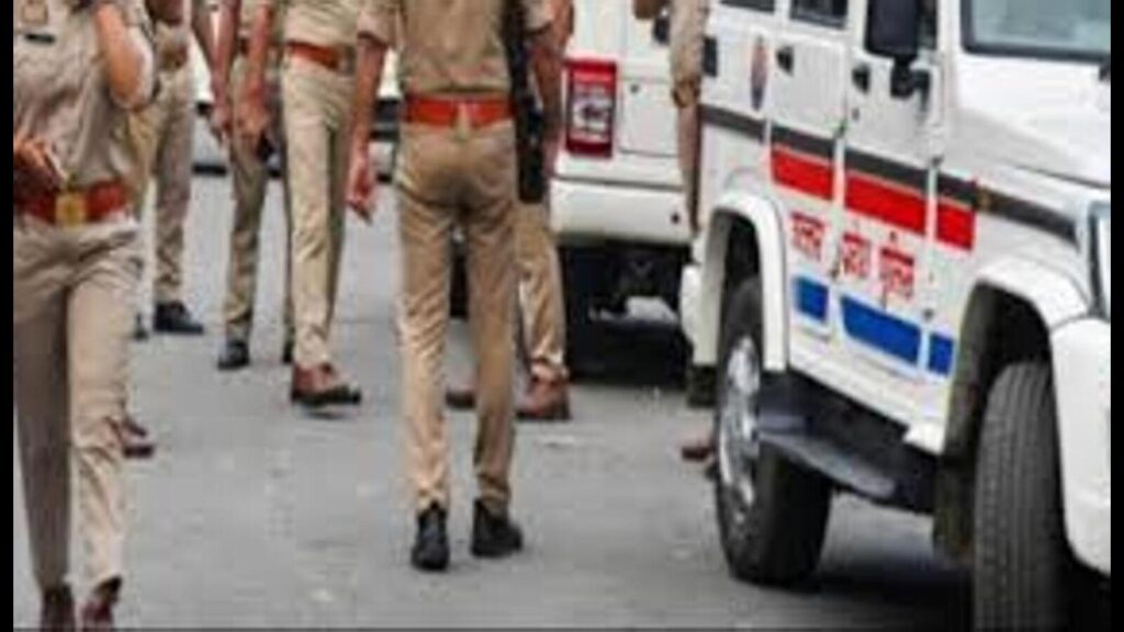 Lucknow police cancel leave of all personnel