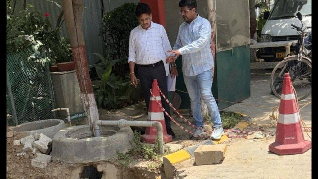 MCG launches drive to clean sewers ahead of rains