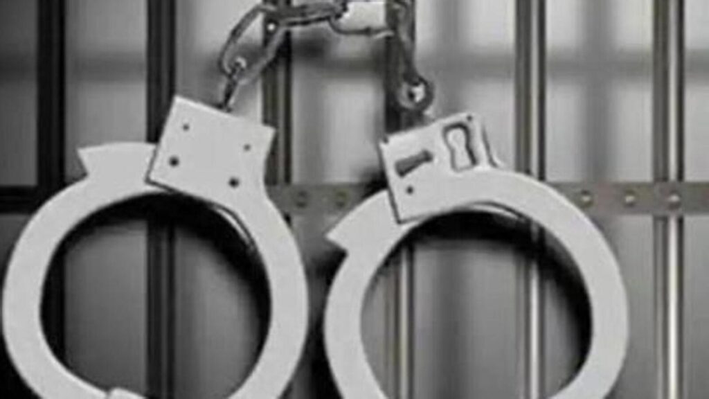 Man impersonating an IAF officer arrested in Pune
