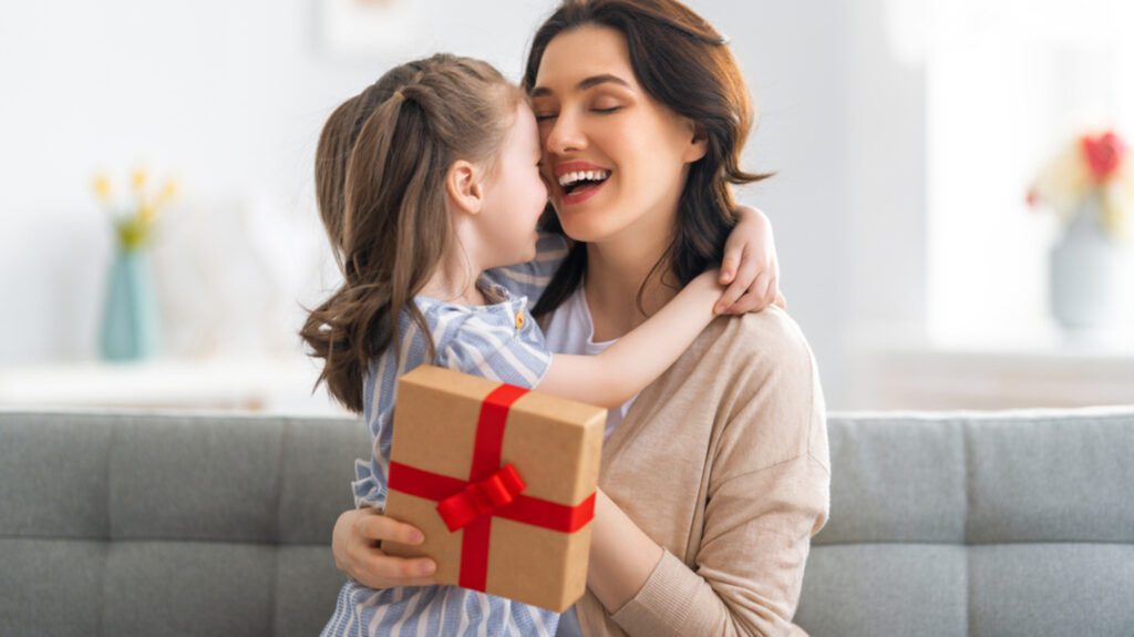Mother’s Day 2025: DIY gift ideas to surprise your mom